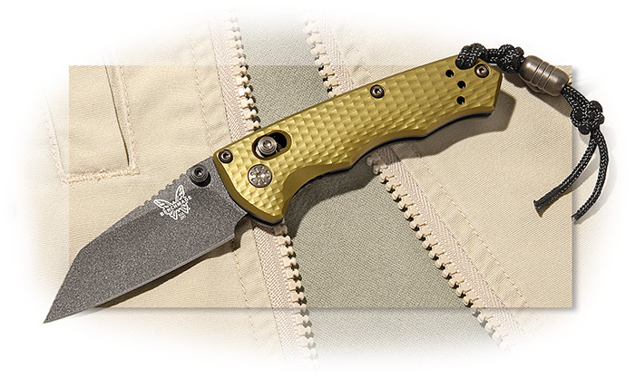 BENCHMADE - IMMUNITY - WOODLAND GREEN ANODIZED ALUMINUM HANDLE - BLACK PLAIN EDGE WHARNCLIFFE BLADE