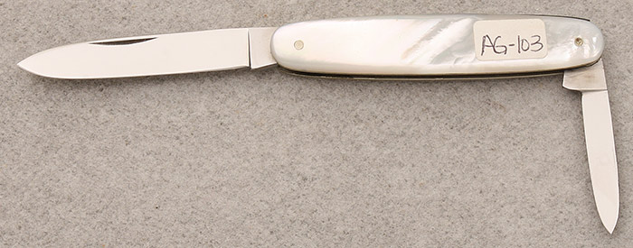 HEN & ROOSTER - WHITE PEARL - 2 BLADE FOLDER - 2-7/8" CLOSED - SPEAR POINT BLADE - PEN BLADE