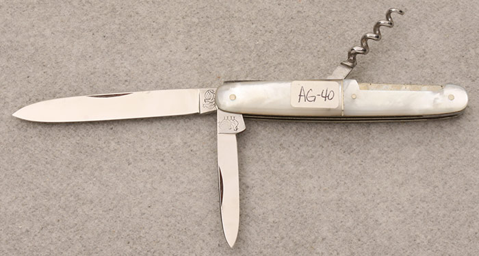 HEN&ROOSTER 3-1/4" CLOSED SAMPLE KNIFE 2 BLADE - 2-1/2" DROP POINT - 1-1/2" PEN MOTHER-OF-PEARL