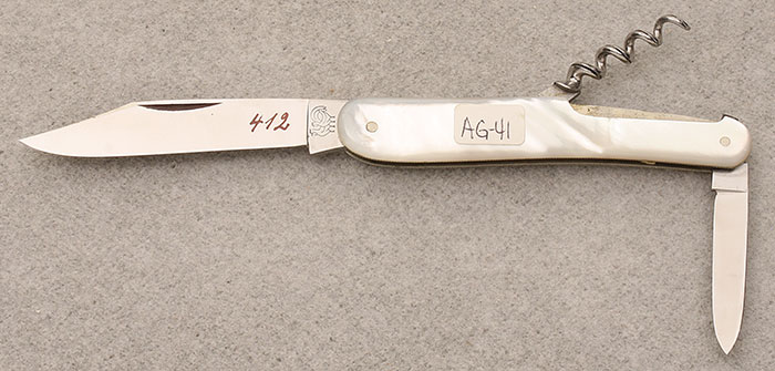 HEN & ROOSTER - 3-5/8" CLOSED - WHITE PEARL HANDLE SCALES - CLIP POINT BLADE - PEN BLADE - CORKSCREW
