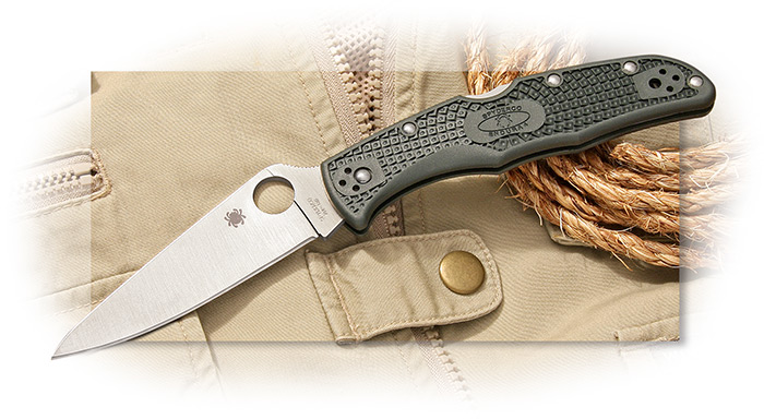 Spyderco® Endura 4 - Green FRN - Plain Edge