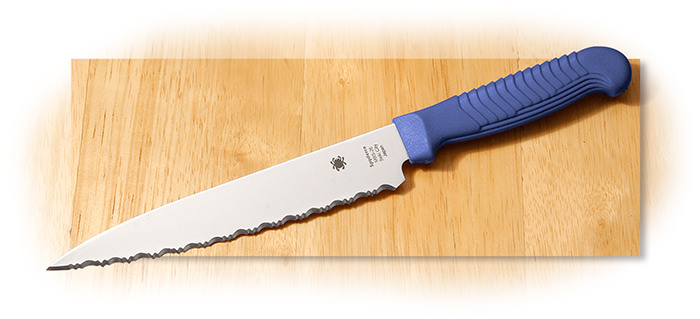 Spyderco K04 Utility kitchen knife with SpyderEdge and blue handle